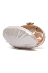 OVAL SHEEL EMBOSSED CLUTCH-BEIGE