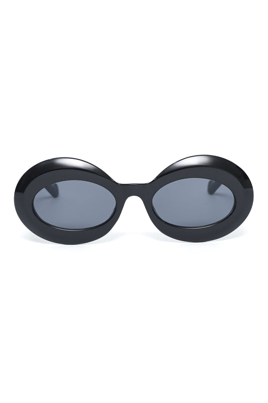 CHUNKY FRAME FASHION SUNGLASSES-BLACK