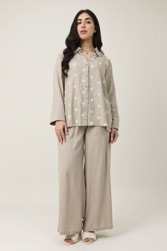 PURE FORM LOUNGE SET-KHAKI