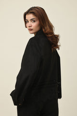 CUTWORK HEM SIGNATURE SHIRT-BLACK
