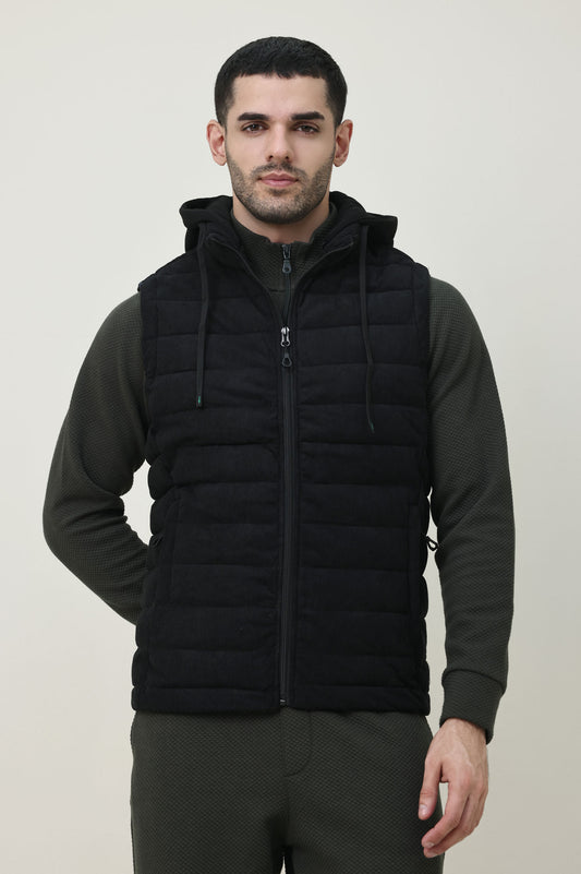 SLEEVELESS TRAIL JACKET-BLACK