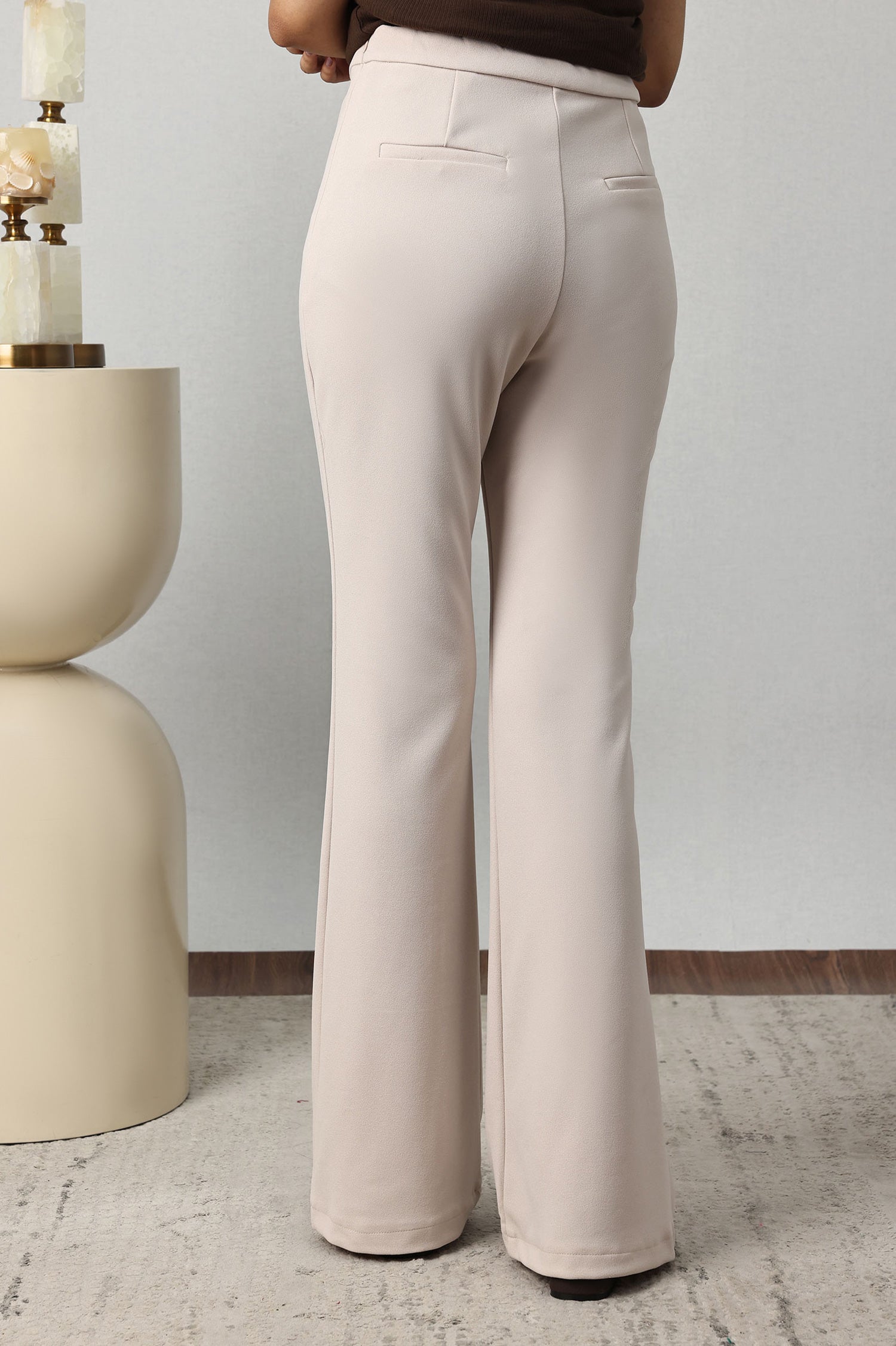 SEAM FLARED TROUSER-BEIGE
