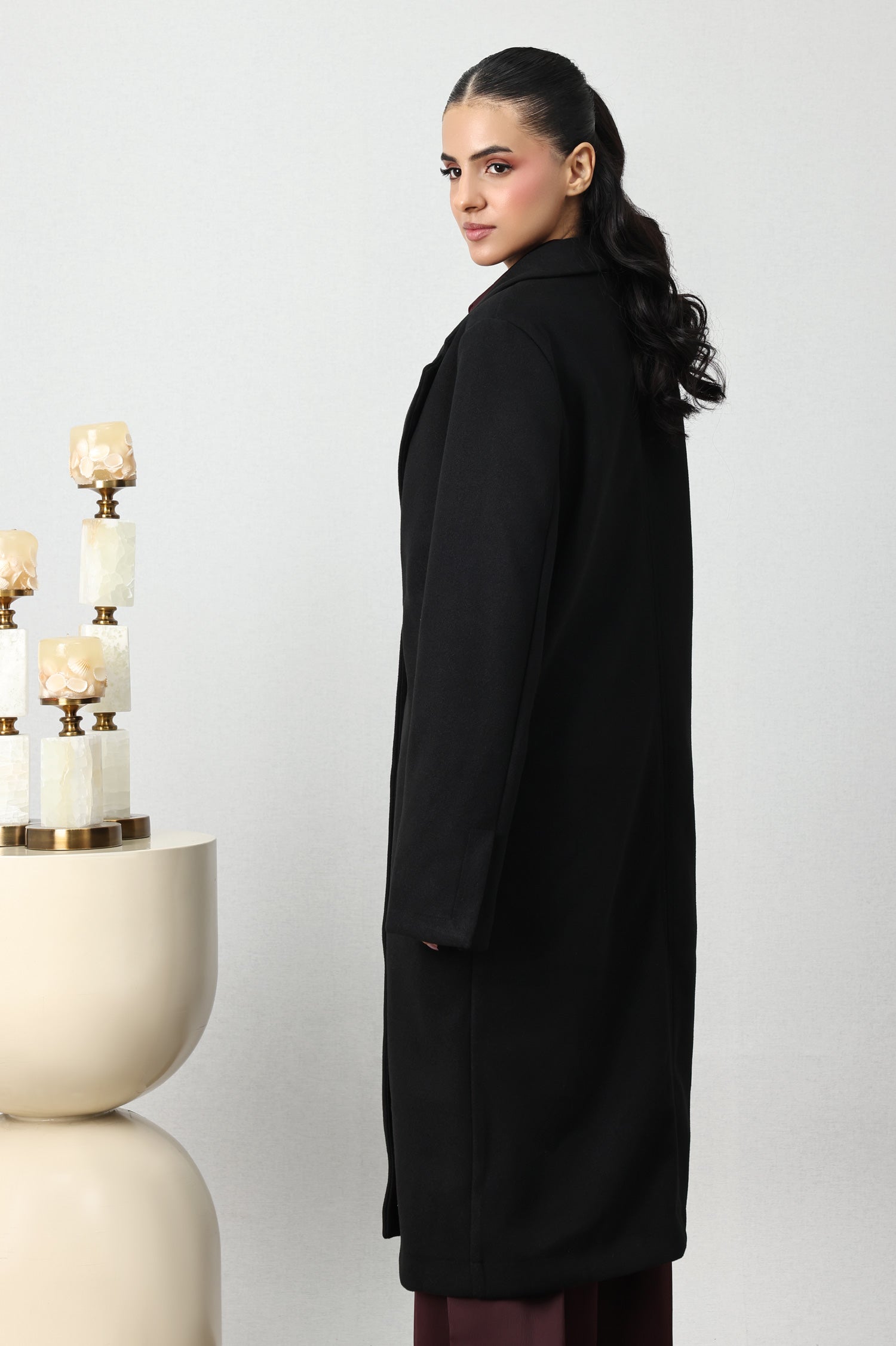 CLASSIC SINGLE-BUTTON LONG COAT-BLACK