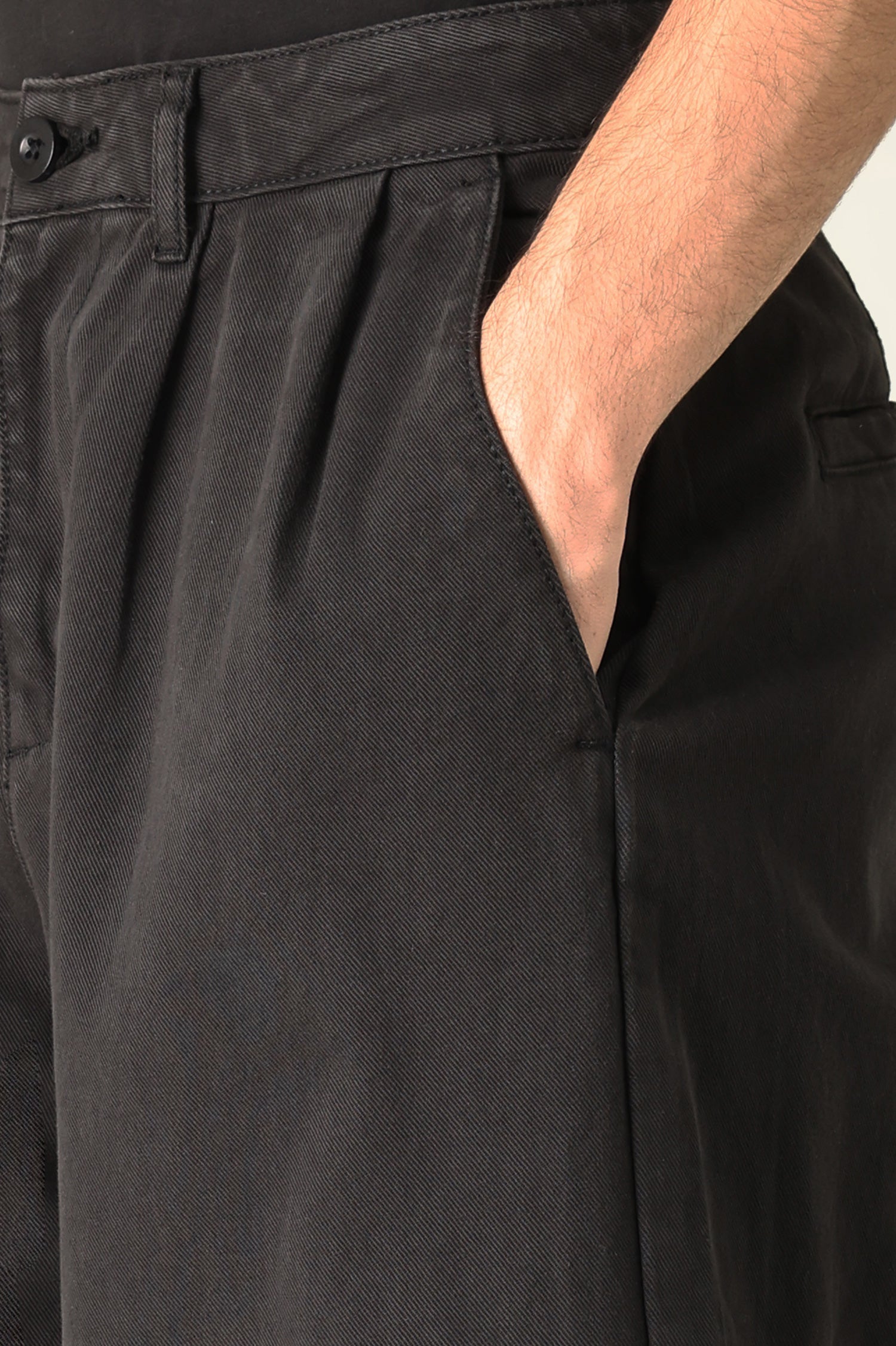 DOUBLE PLEAT WIDE TROUSER-BLACK