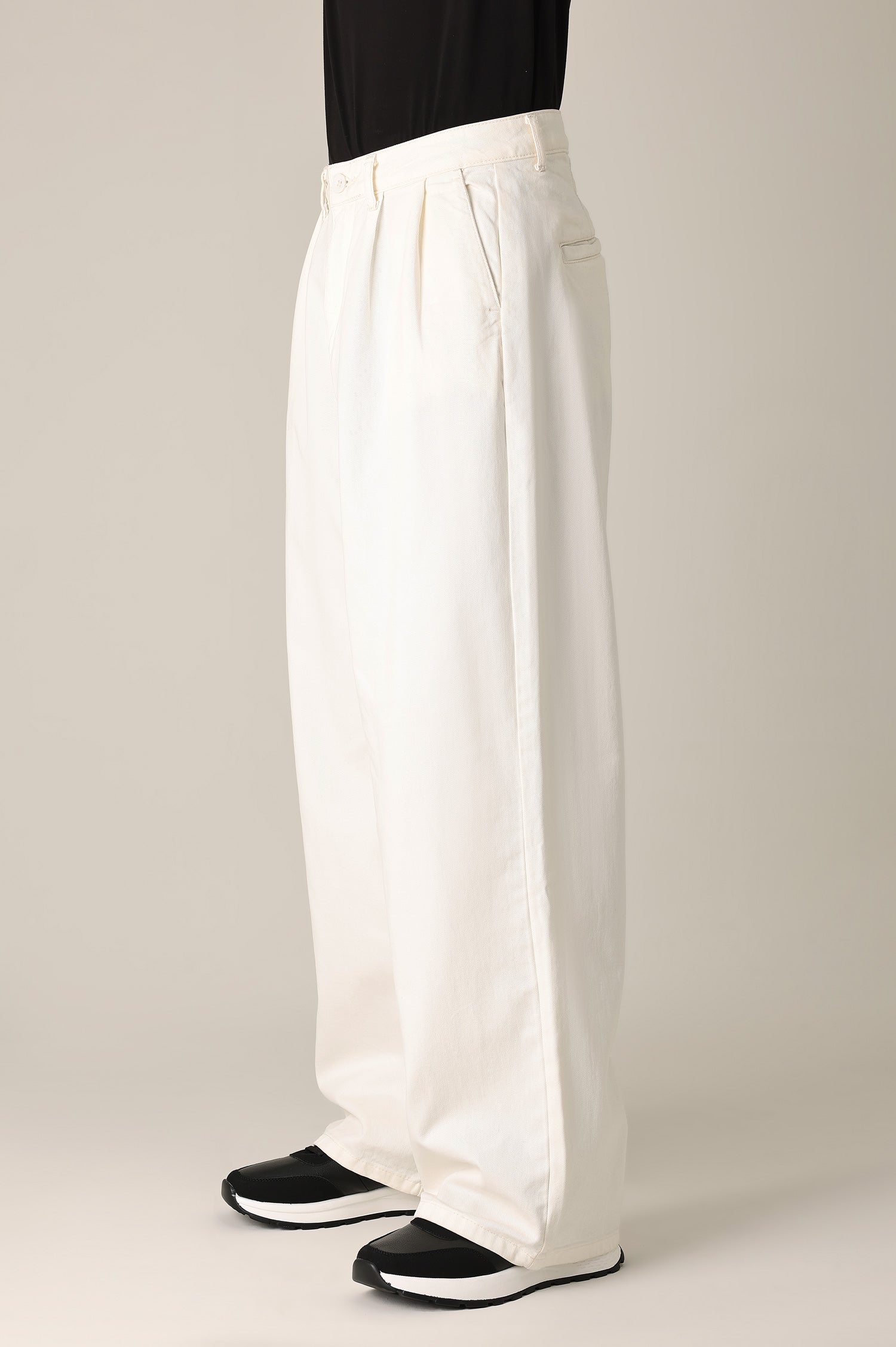DOUBLE PLEAT WIDE TROUSER-OFFWHITE