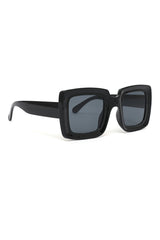 68033-black