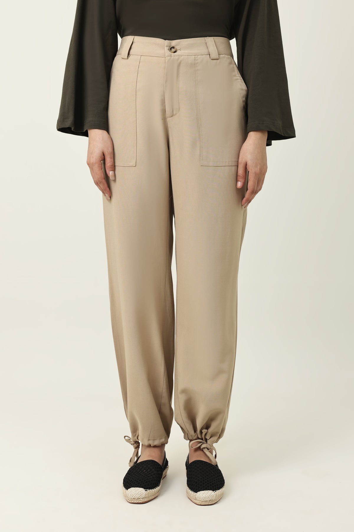 EASY FIT TIE HEM BOTTOM-BEIGE