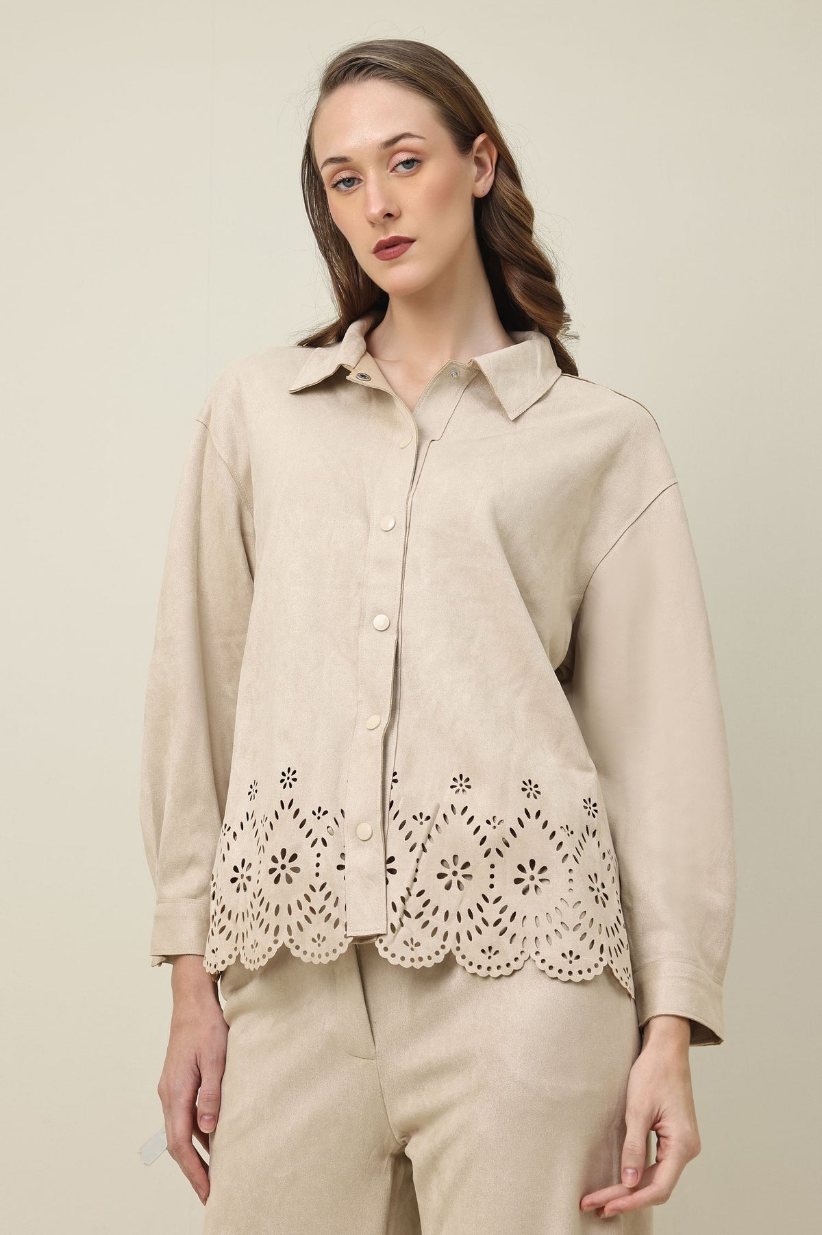 LASER SCALLOP JACKET SHIRT-BEIGE