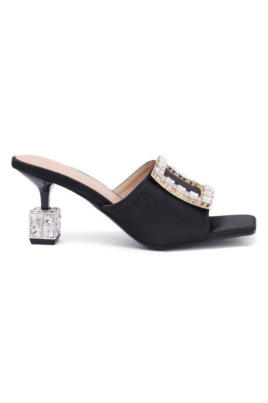 HEELS WITH BROCH-BLACK