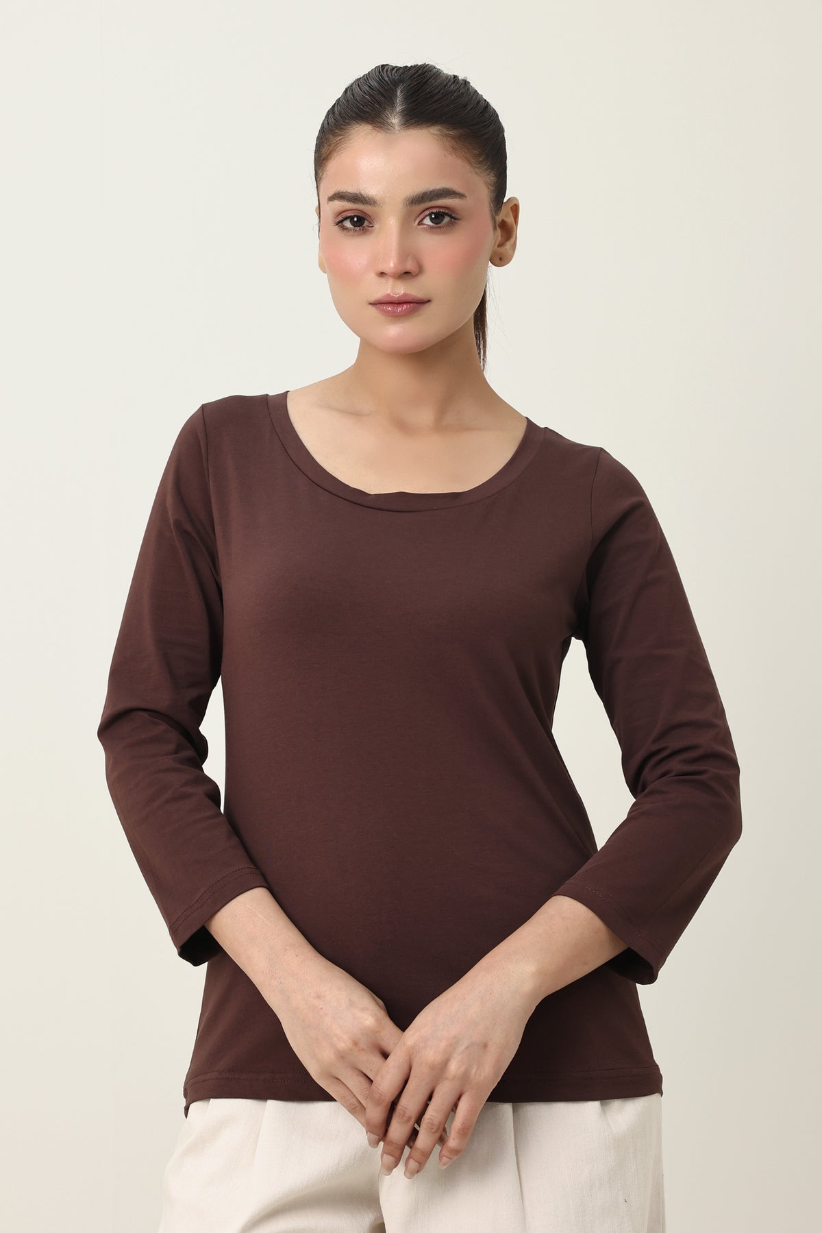BEAUTIFULY TAILORED SOFT TOP-CHOCOLATE