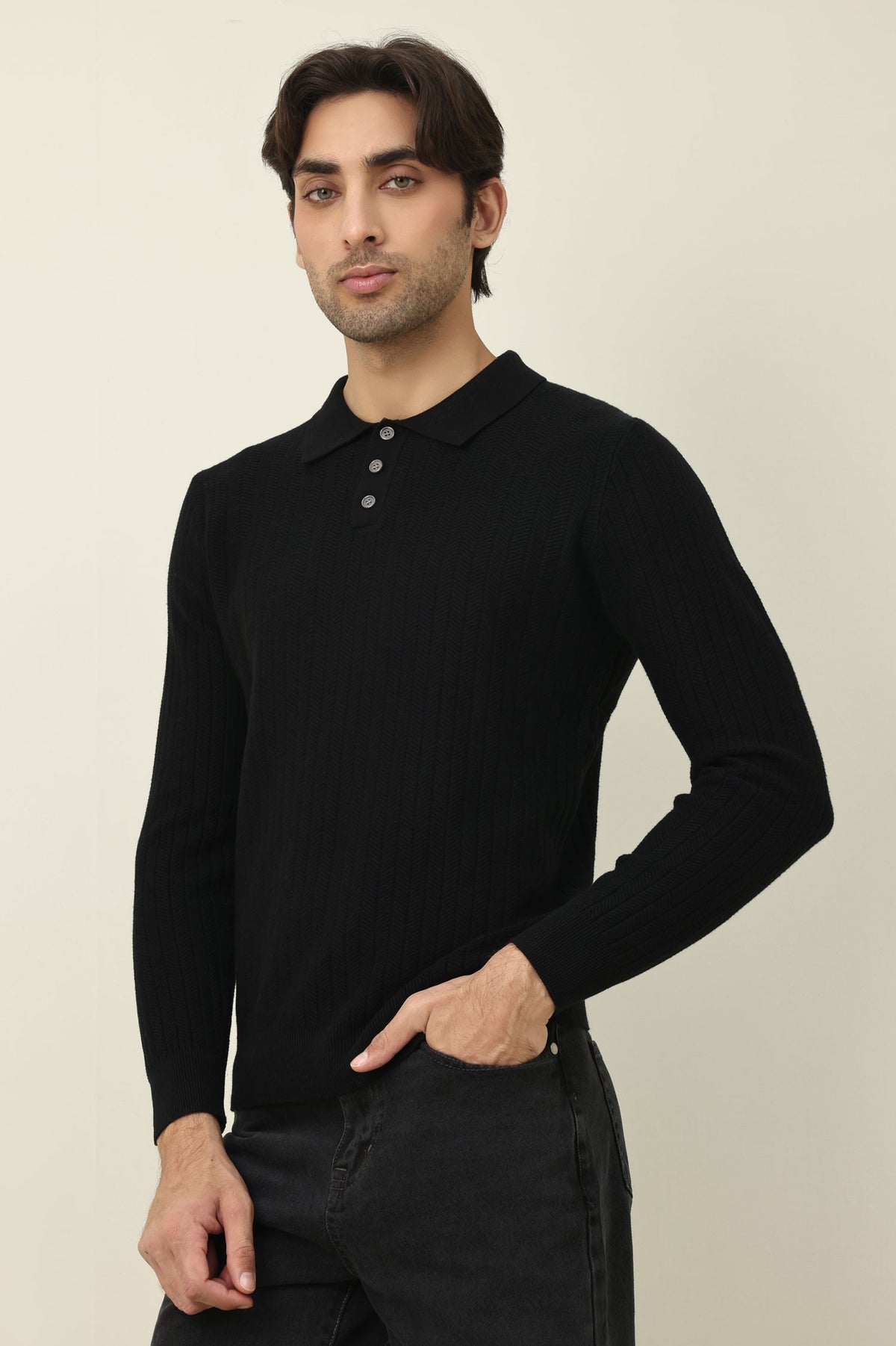 SUSTAINABLE WOOL SWEATER-BLACK