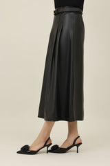 SLEEK HORIZON SKIRT-BLACK