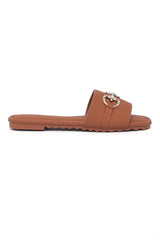 GLAM BUCKLE FLATS-CAMEL