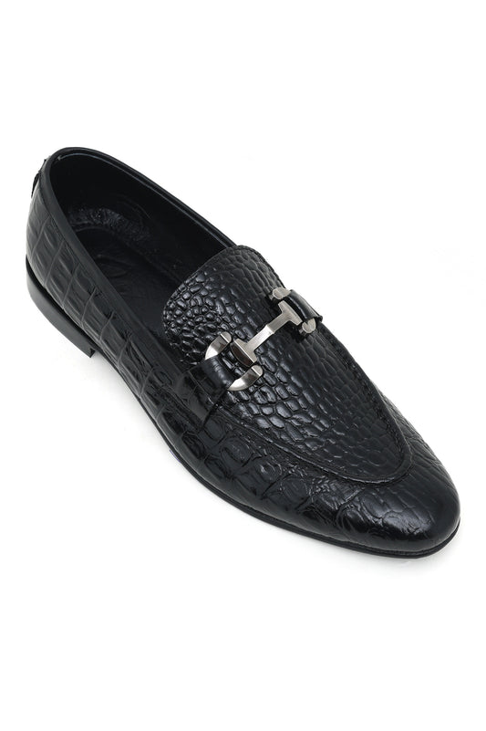 TEXTURED LEATHER SLIPONS-BLACK