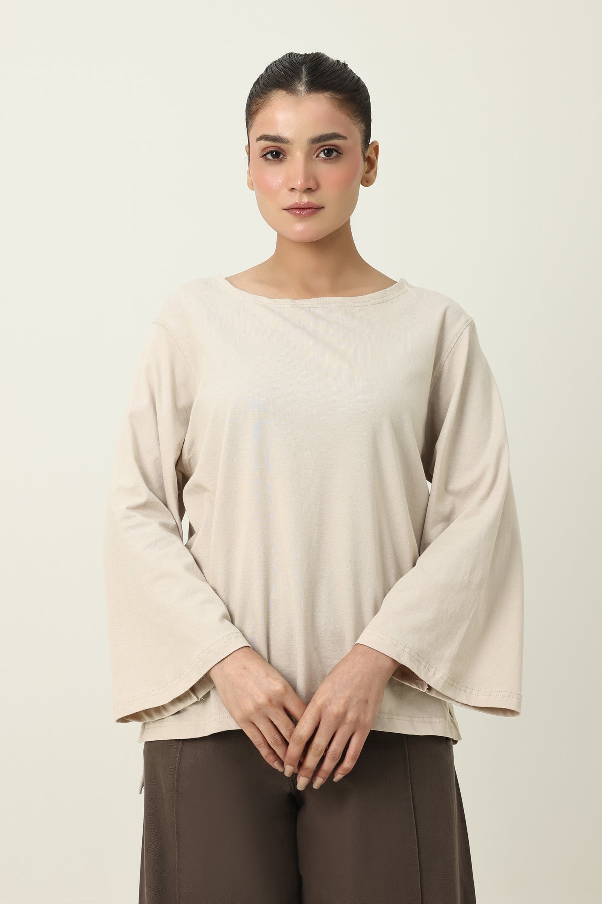 CLOUD CUT SHOULDER TOP-BEIGE