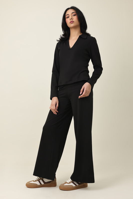 MODERN V-NECK COLLAR TOP-BLACK