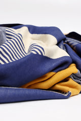 GEOMETRIC PATTERN SCARF
