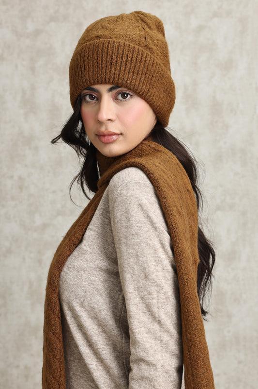 COZY KNIT HAT AND SCARF SET