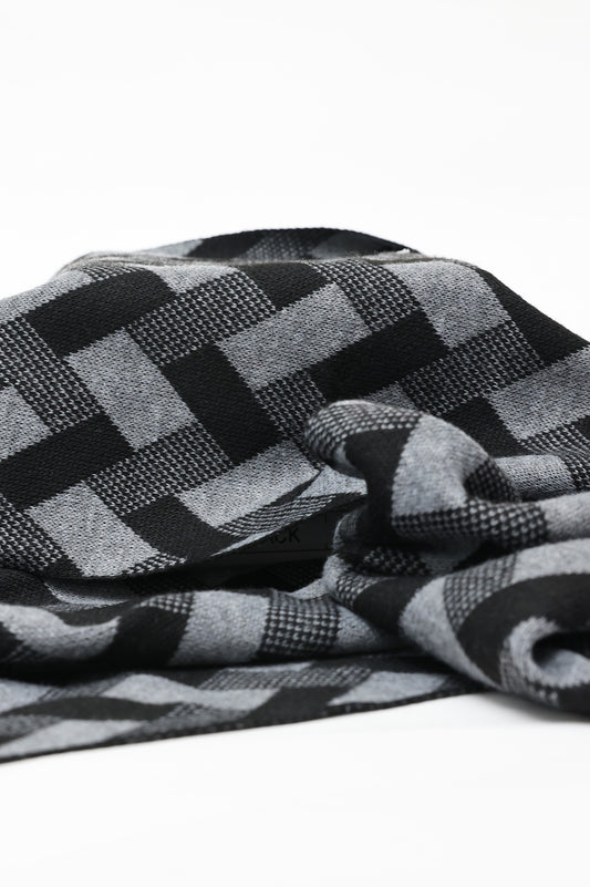 GEOMETRIC WEAVE SCARF-BLACK