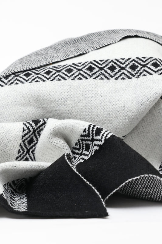 DUAL-TONE GEOMETRIC SCARF-BLACK