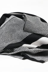 DIAGONAL HERRINGBONE SCARF-BLACK