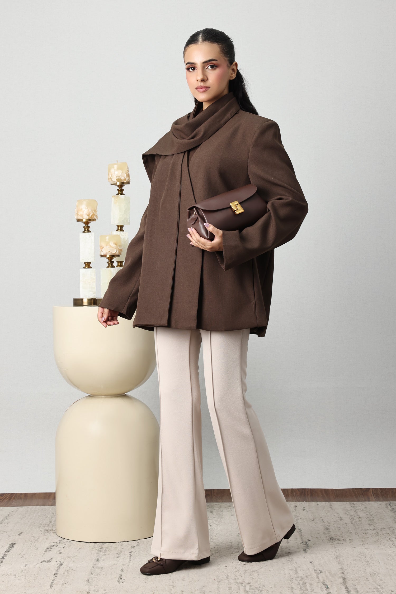 SEAM FLARED TROUSER-BEIGE