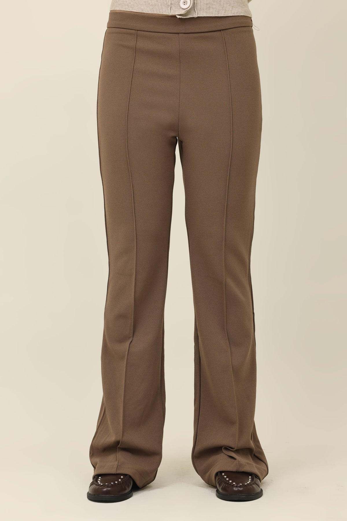 SEAM FLARED TROUSER-BROWN