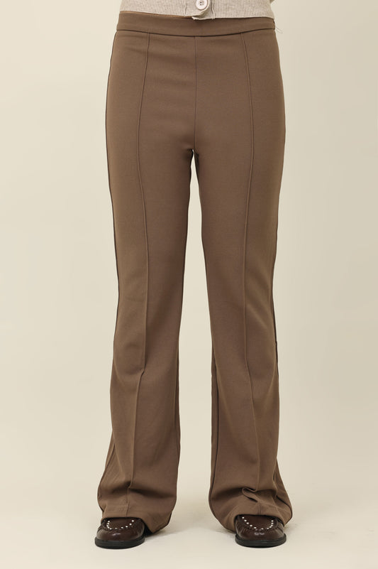 SEAM FLARED TROUSER-BROWN