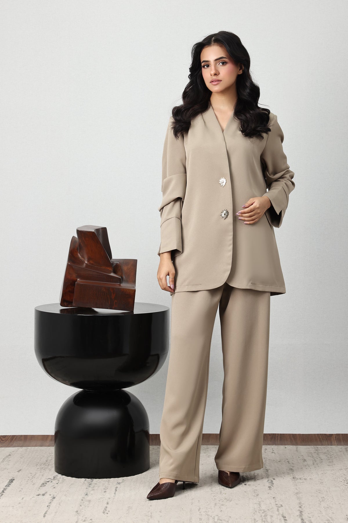 SUNBURST BUTTON BLAZER SET-BEIGE