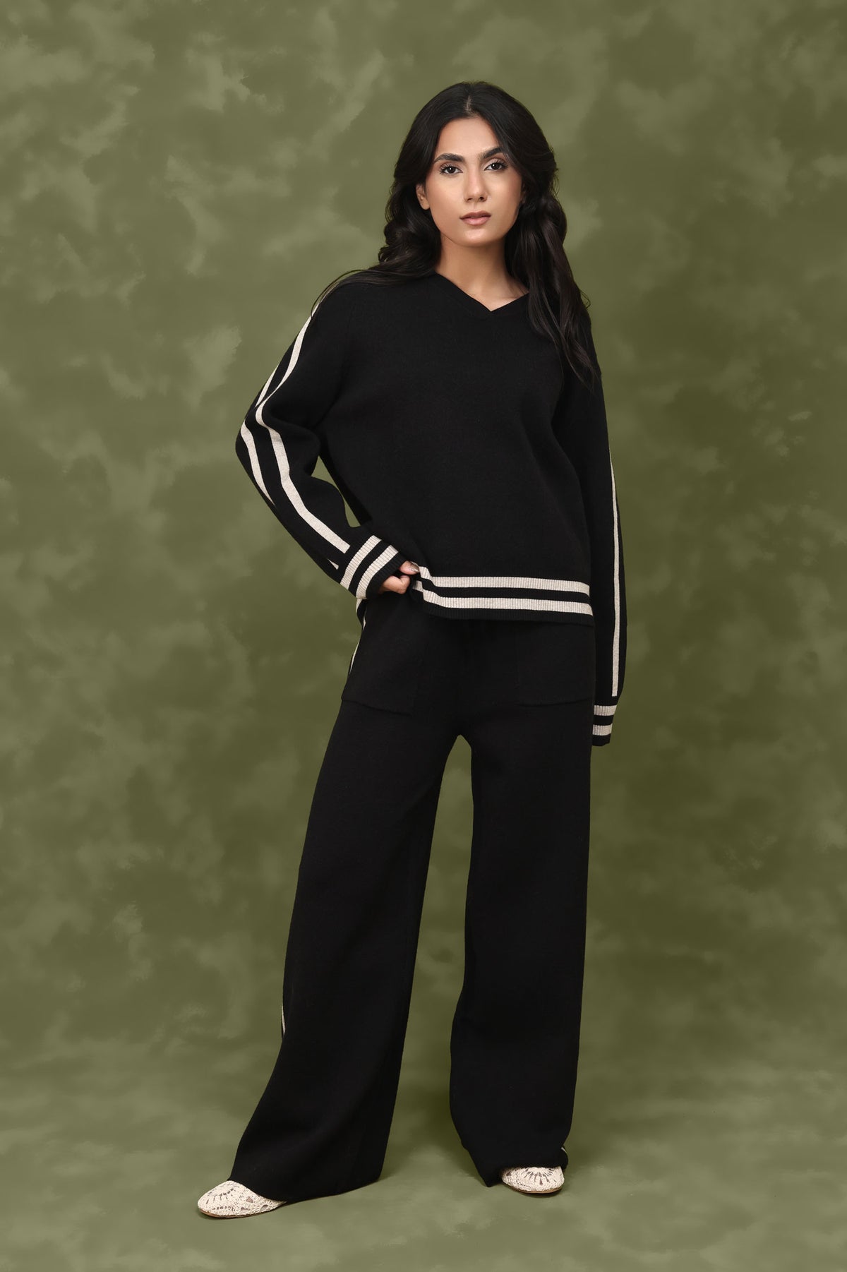 IDEAL LOUNGEWEAR CO-ORD SET-BLACK