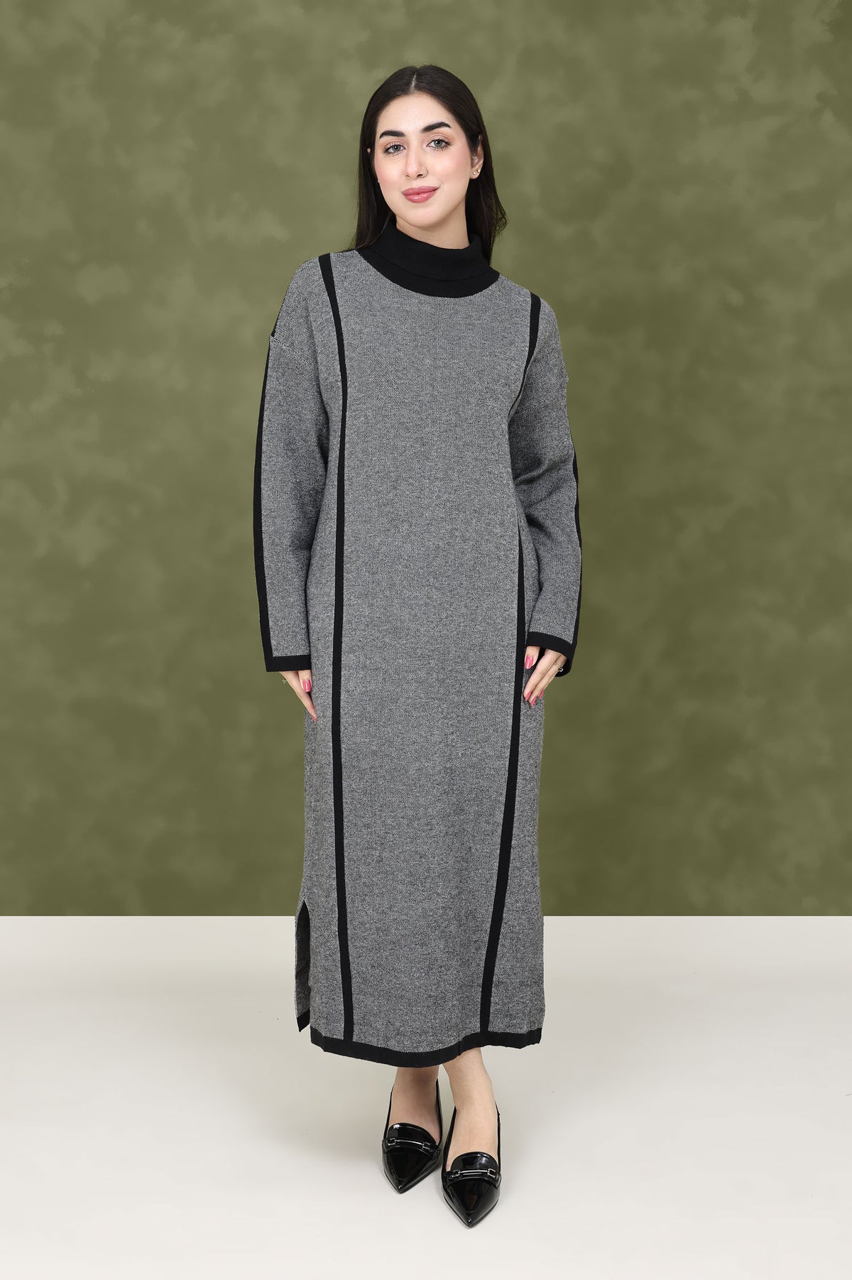 MODESTY LONG SWEATER-BLACK