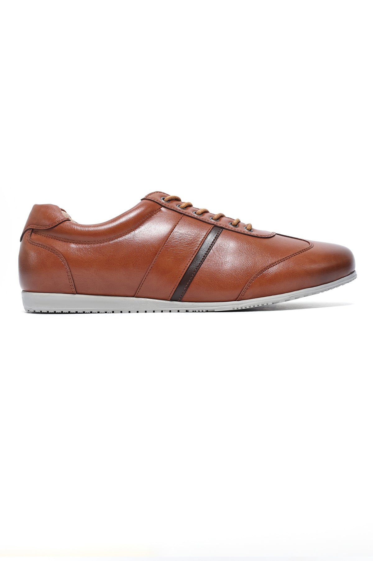 URBAN TRACK LACE-UP-BROWN
