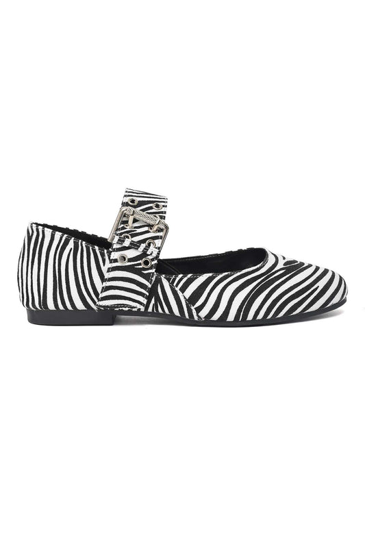 BUCKLE LASH FLAT-ZEBRA