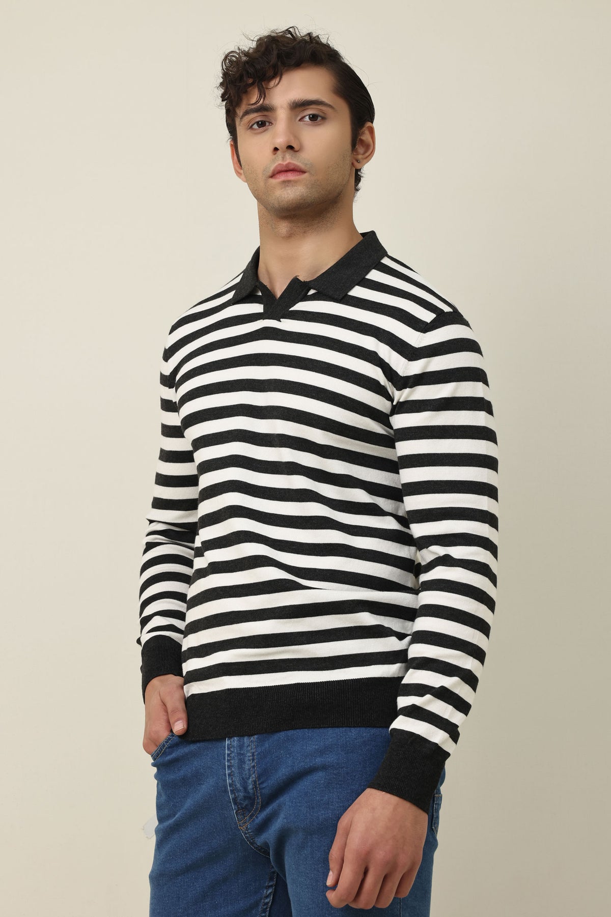 CONTINENTAL COLLAR SWEATER-GREY