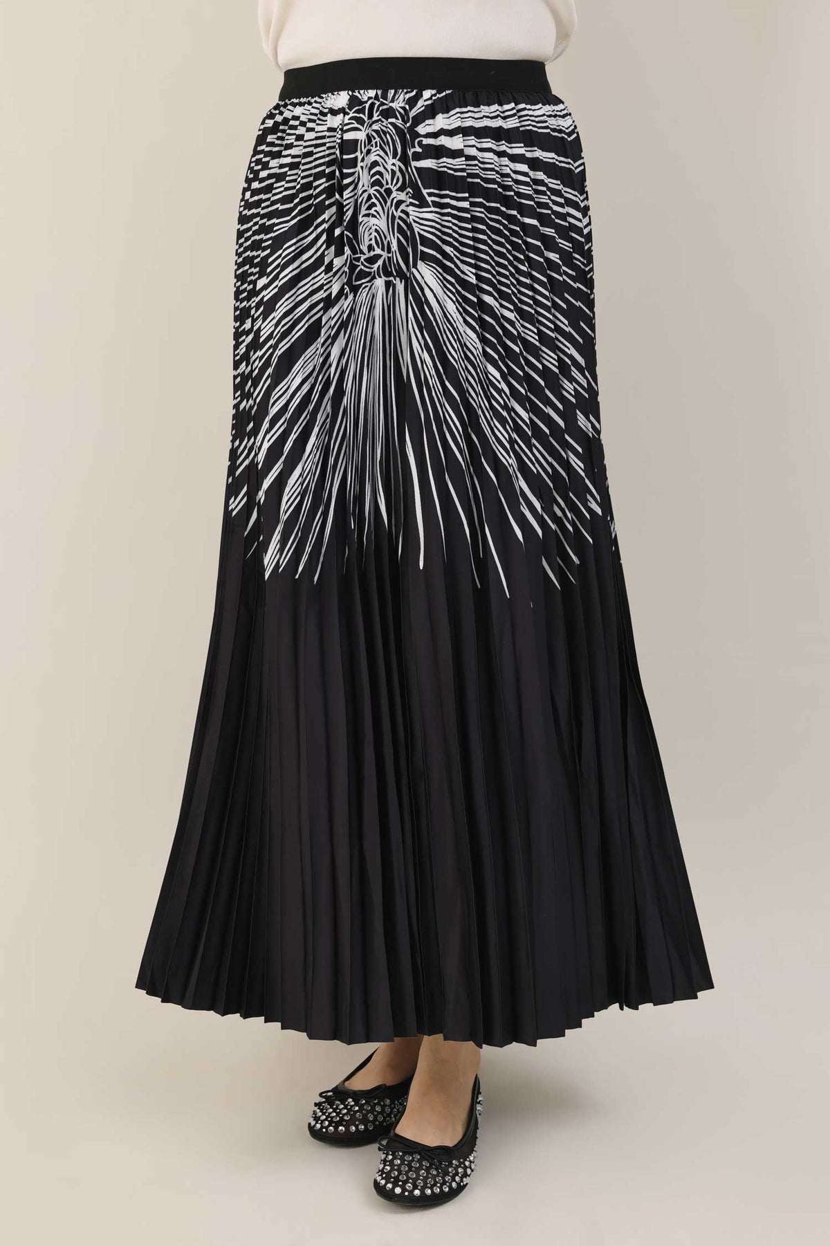 LUMINA DYNAMIC SKIRT-BLACK