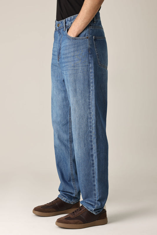 RELAXED FIT WASHED JEANS-MID/BLUE