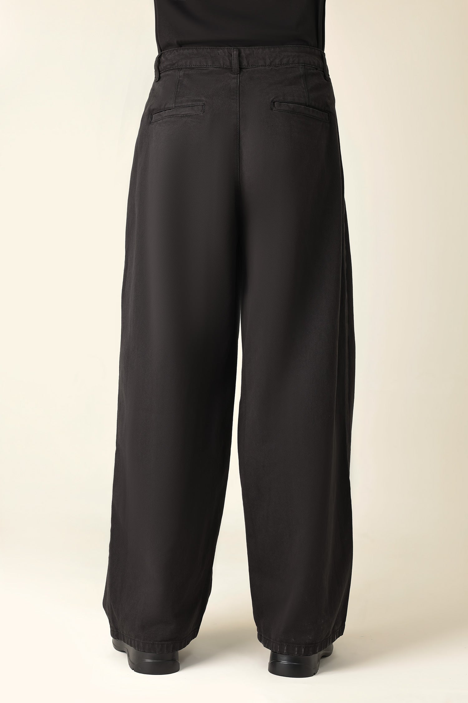 DOUBLE PLEAT WIDE TROUSER-BLACK