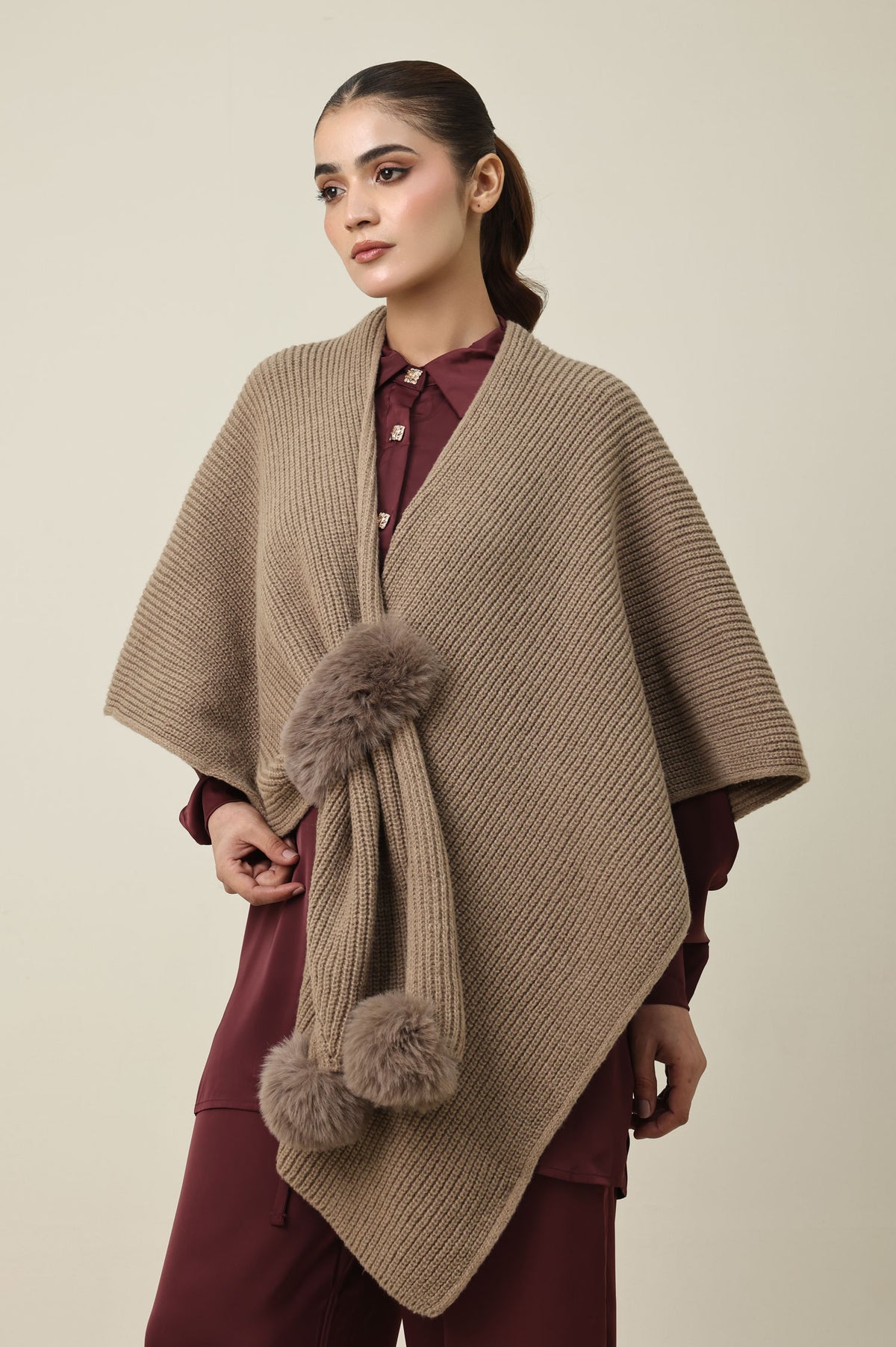 EMBRACE WARM CAPE-BROWN